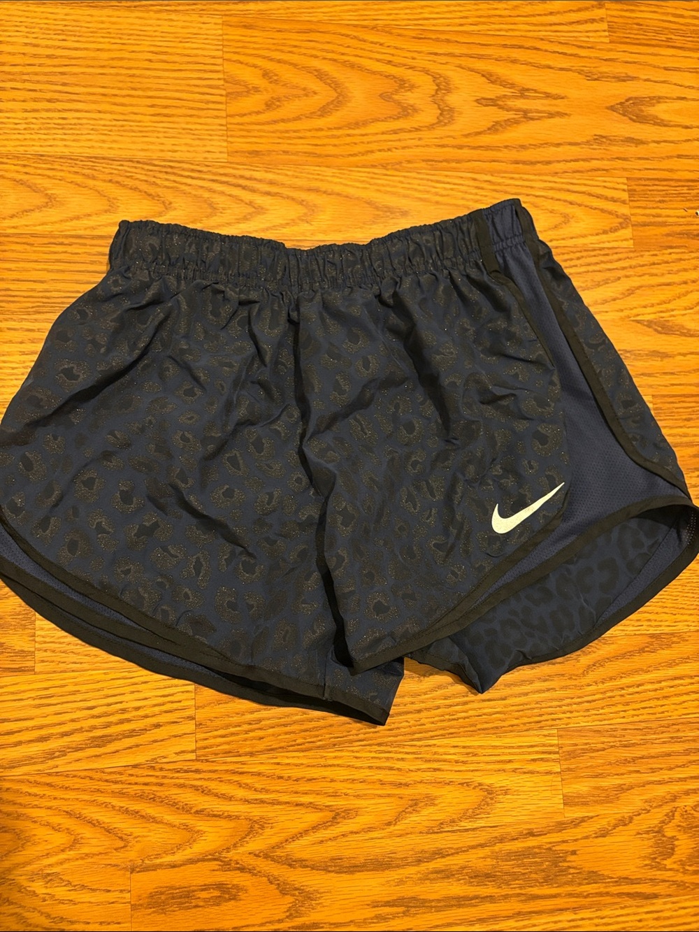 Nike Women's Navy Black Leopard-Print Athletic Shorts